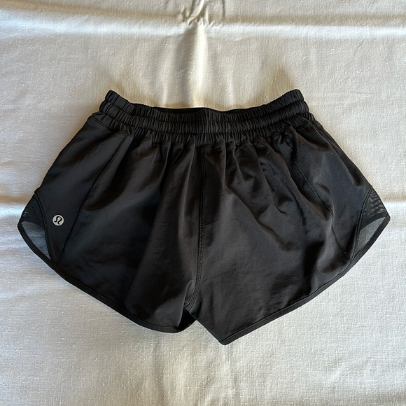 Lululemon Hotty Hot Short 4 Black - Picture 5 of 10